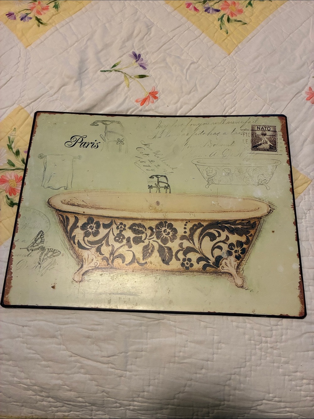 Paris Vintage Look Floral Bathtub Wall Sign in Cream and Black